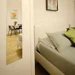 Rolli House